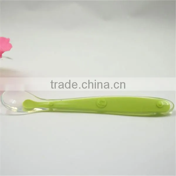 LFGB healthy silicone newborn baby feeder spoon handle baby spoon