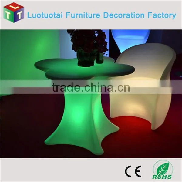 Cordless waterproof IP65 illuminated flashing multicolor change led table set
