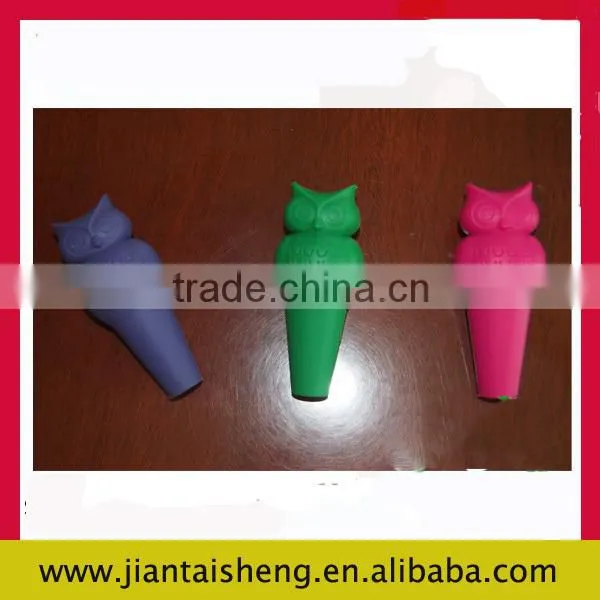 factory price silicone wine bottle plug with owl