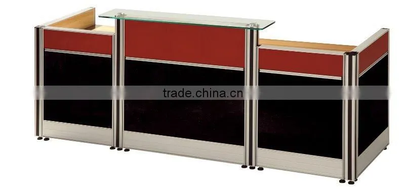 Glass and wooden reception table T8