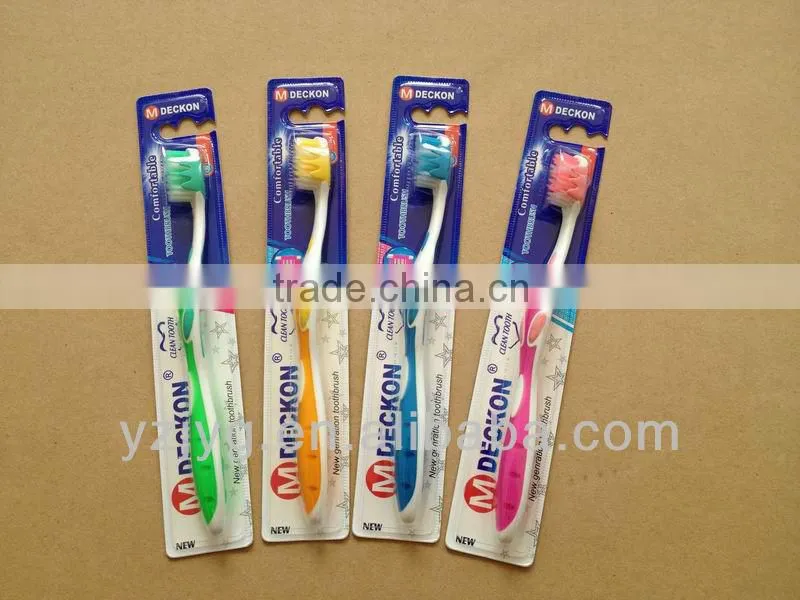2013 new design plastic toothbrush for adult