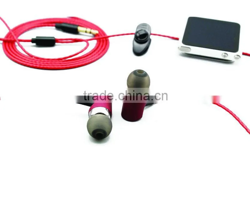 Fancy counple in ear earphone for MP3/MP4/mobile phone