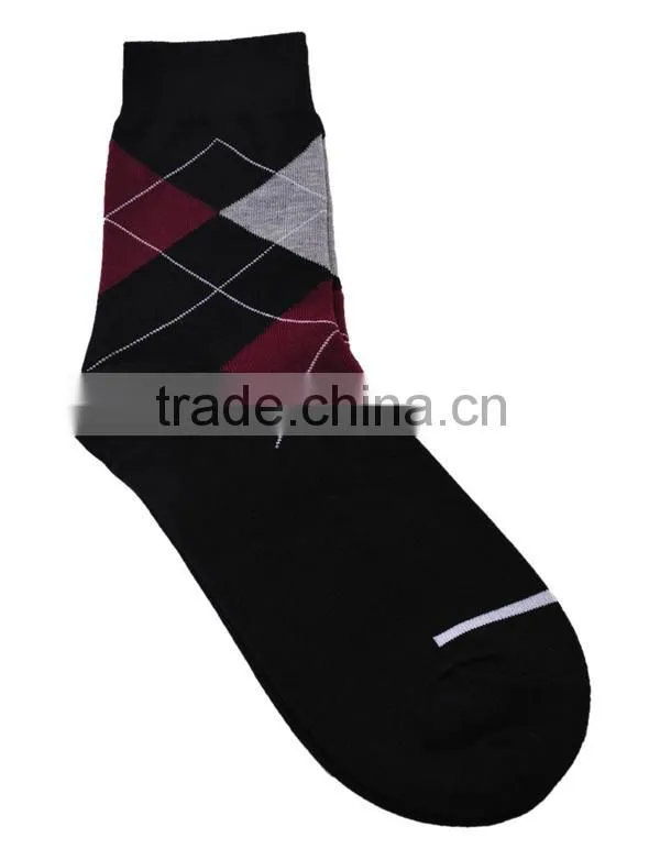 Latest Design Fashion Men Multicolor Geometric Soft Cotton Casual Dress Socks