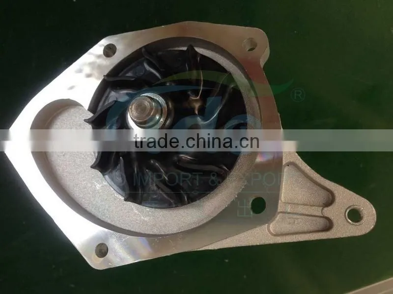 Auto engine parts car water pump for Renault Clio 7701475995 7701478031