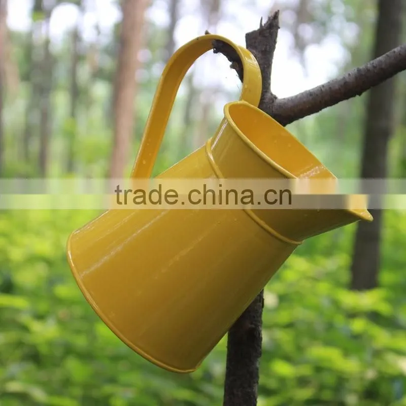 cheap custom 11cm watertight galvalnized metal outdoor decorative watering cans