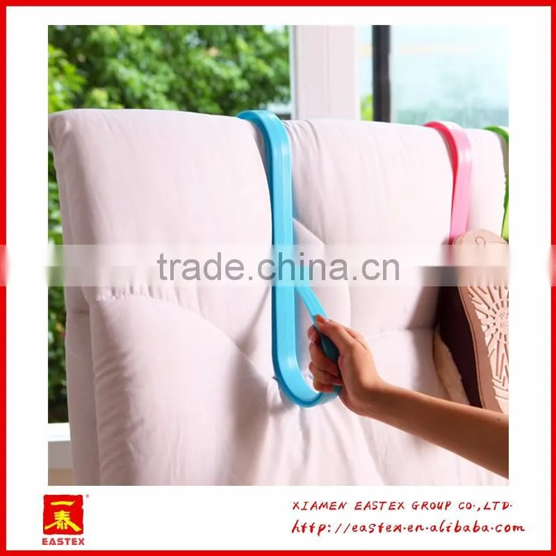 Extra strong and multipurposed S shaped quilt and pillow fixation hanger hook