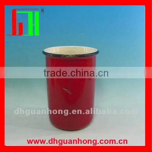 red round enamel flower pot