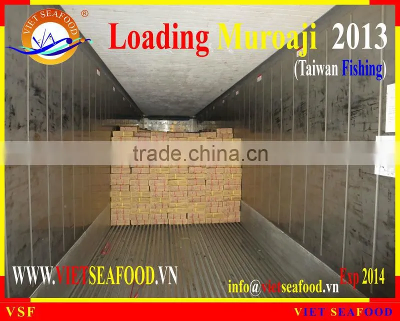 LOADING MUROAJI FOR TUNA BAIT