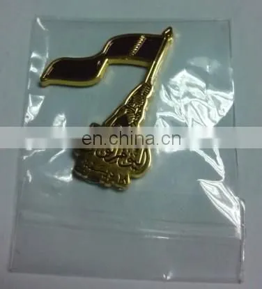 Free sample Qatar National Day Magnet Flag Pin Badge