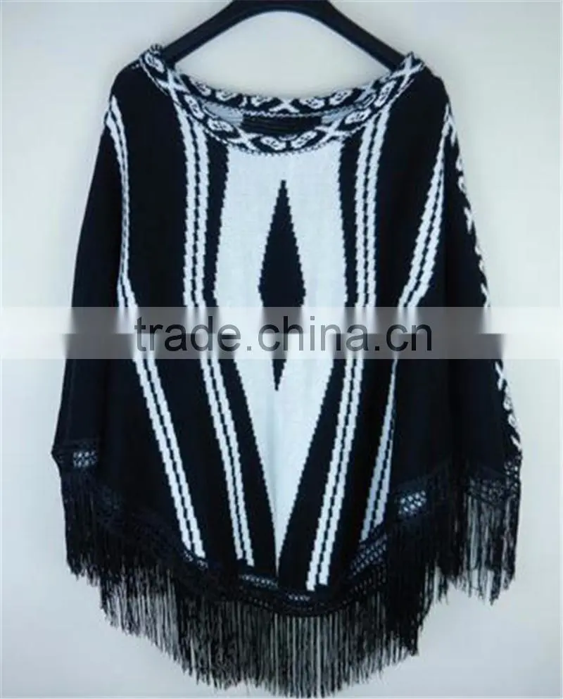 ladies Elegant design popular knitted crochet winter poncho 2016