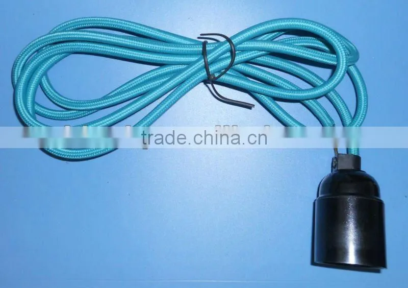 E27 lamp holder with wire