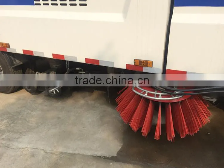 Quality 100% guaranteed Dongfeng Captain 4x2 4cbm road sweeping vehicle
