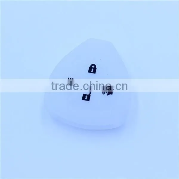 Triangle shaped Silicone car key shell with led light hole. fob key case for toyota 4 buttons