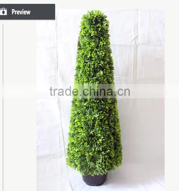Potted boxwood tree for Christmas decoration store decoration boxwood tree