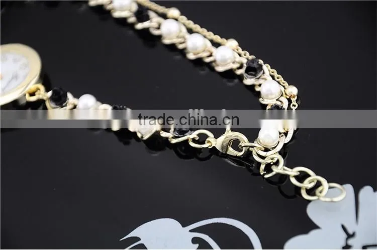Fashion Luxury Rhinestone Bracelet Women Watch Ladies Quartz Creative Watch Casual Women Relogio Feminino China Supplier