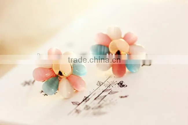 Coral Roses Earrings Daisy flower Earrings Flower Stud Earrings
