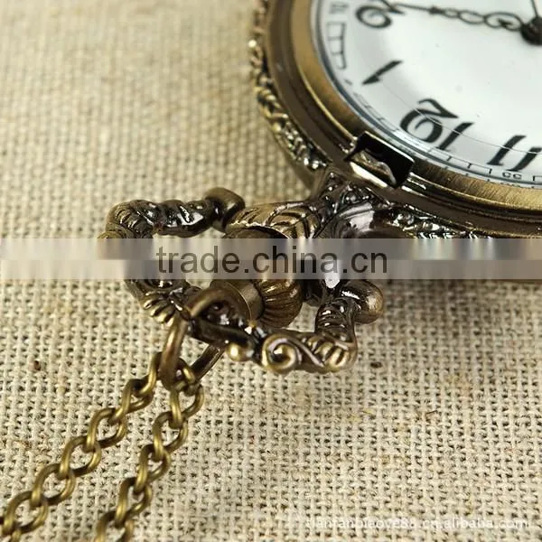 2016 China Classic Vintage Bronze Engraved Dragon Quartz Pocket Watch Pendent Chain Necklace Gift