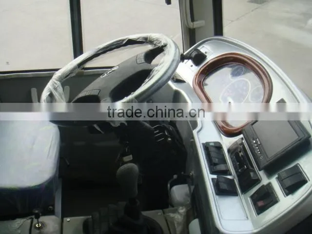 Huaxin brand 7.3m Diesel type LHD mini bus
