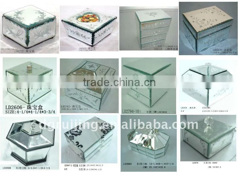 Mirrored Jewelry Box with Flower Pattern
