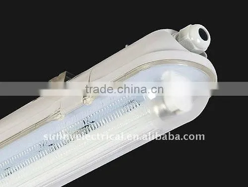 waterproof lighting fixture