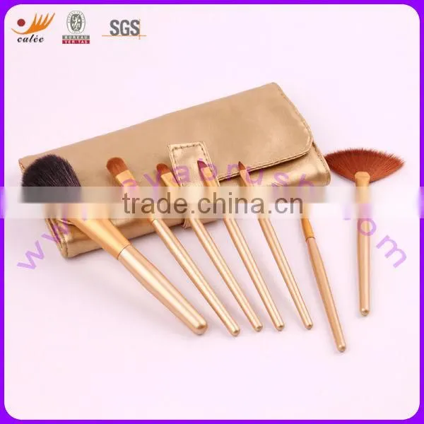 7-pieceTravel Cosmetic Brush Set,with Goat Hari and Wooden Handle