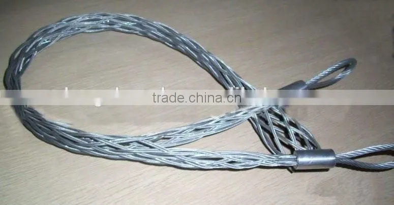 Cable socks with turnable eyes and alloy shoulders