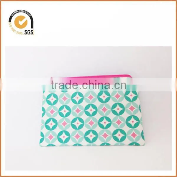 Green Geometric Zipper Pouch - Makeup Bag By Chiqun Donggaun CQ-H02022