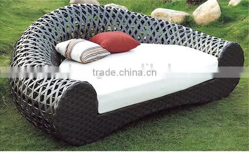 Outdoor Rattan Wicker Garden Furniture Set round sofa bed