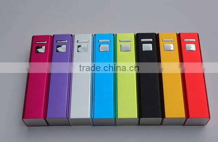 Factory Wholesale Aluminium alloy shell smart 2600mAh power bank on sell