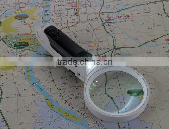 Amazon co Illuminated LED Handheld Magnifying Glass Set - 2.5X 5X and 16X Magnification Power - Handy Magnifier For Senior
