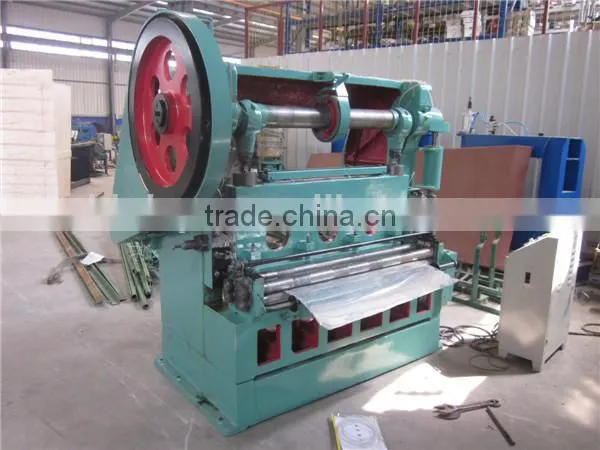 Healthy machine making expanded metal for grill