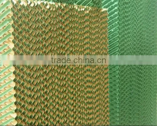 Evaporative cooling pad for greenhouse and poultry farm