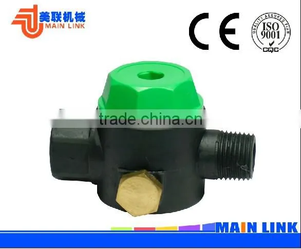 inlet water strainers prevents debris from entering the pump