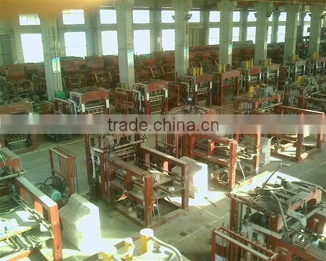 Pakistan QTY4-30 Mobile concrete block machine,hollow brick making machine,hydraulic brick machinery