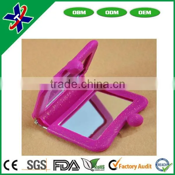 pocket mirror with silicone case