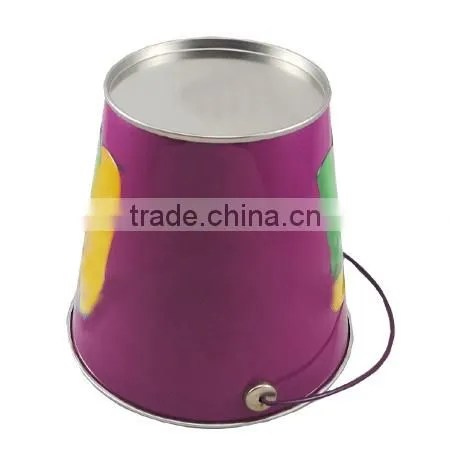 big recyclable garbage can