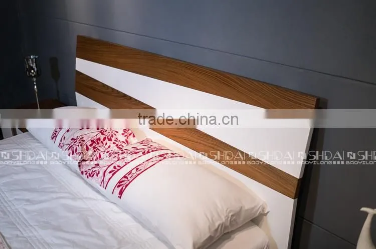 Modern Walnut and White Finished Bedroom Set Contemporary(QUEEN) B-818
