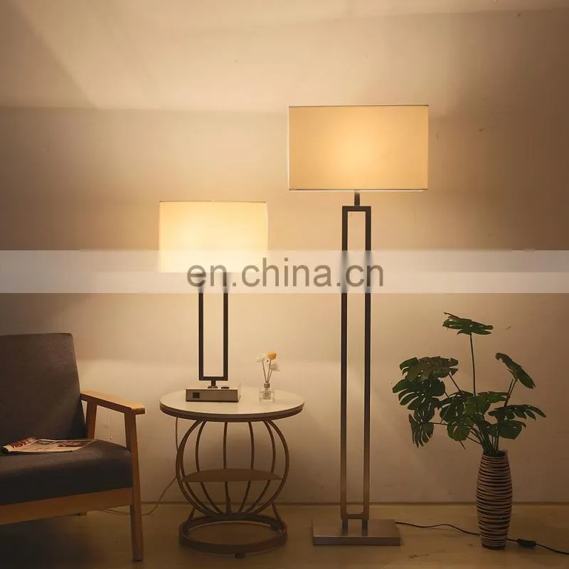 Modern minimalist hotel table lamp American hotel room lobby lamp three socket lamp
