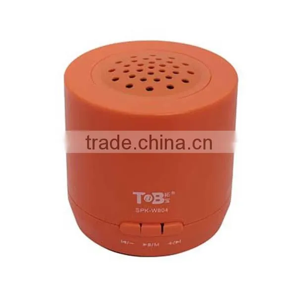 Fashion colouful wireless portable mini speaker with fm radio built in amplifier usb charge in dongguan