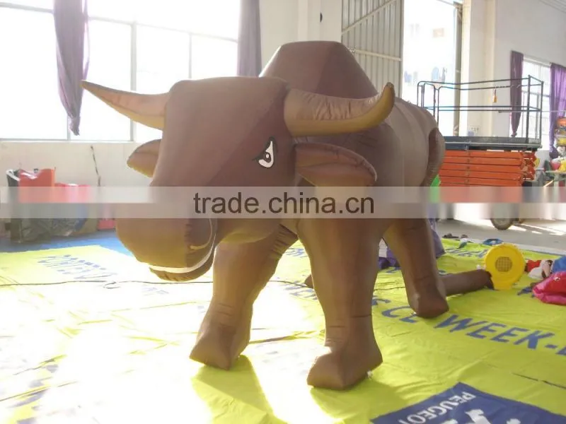 Hot selling outdoor display inflatable cow for advertising