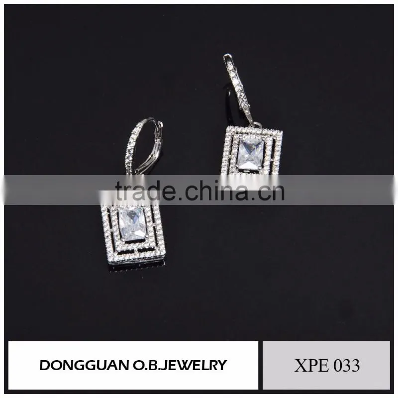 Small quantity order zircon earring fashion fancy stud earring