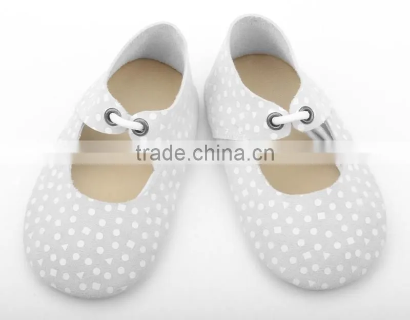 Comfortable handmade skidproof baby leather shoes soft