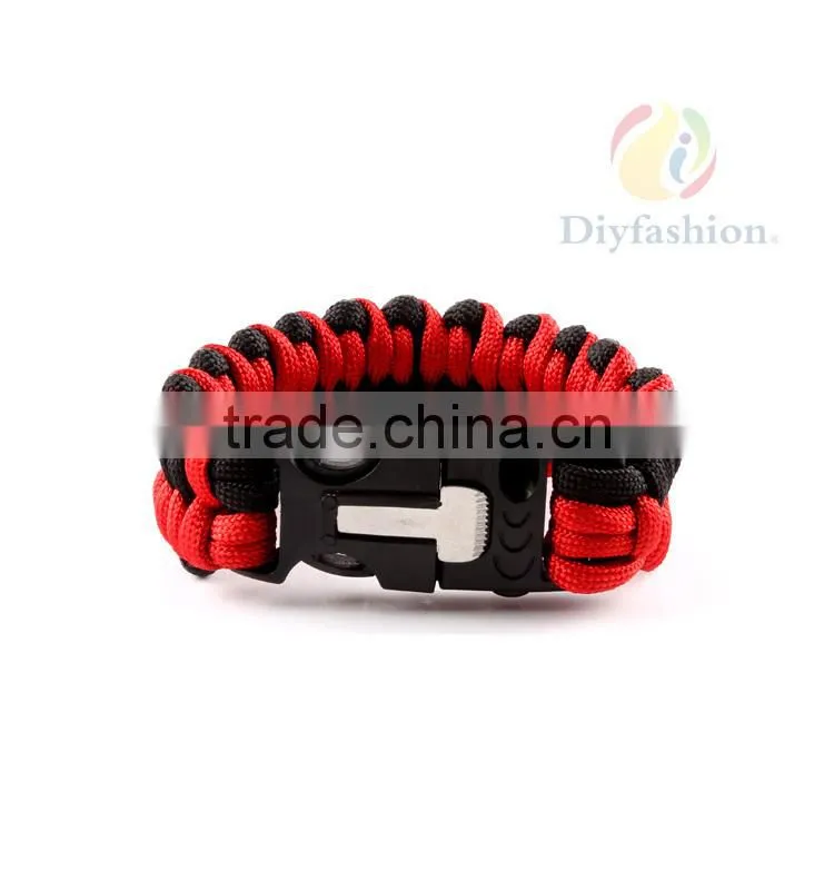 Fashion Best paracord bracelet with paracord charm metal buckle PC6012-9