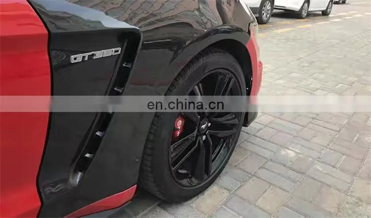 carbon fiber fenders for Ford mustang gt350