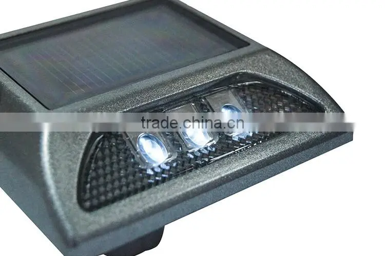 Small MOQ strong reflective effect solar led road stud