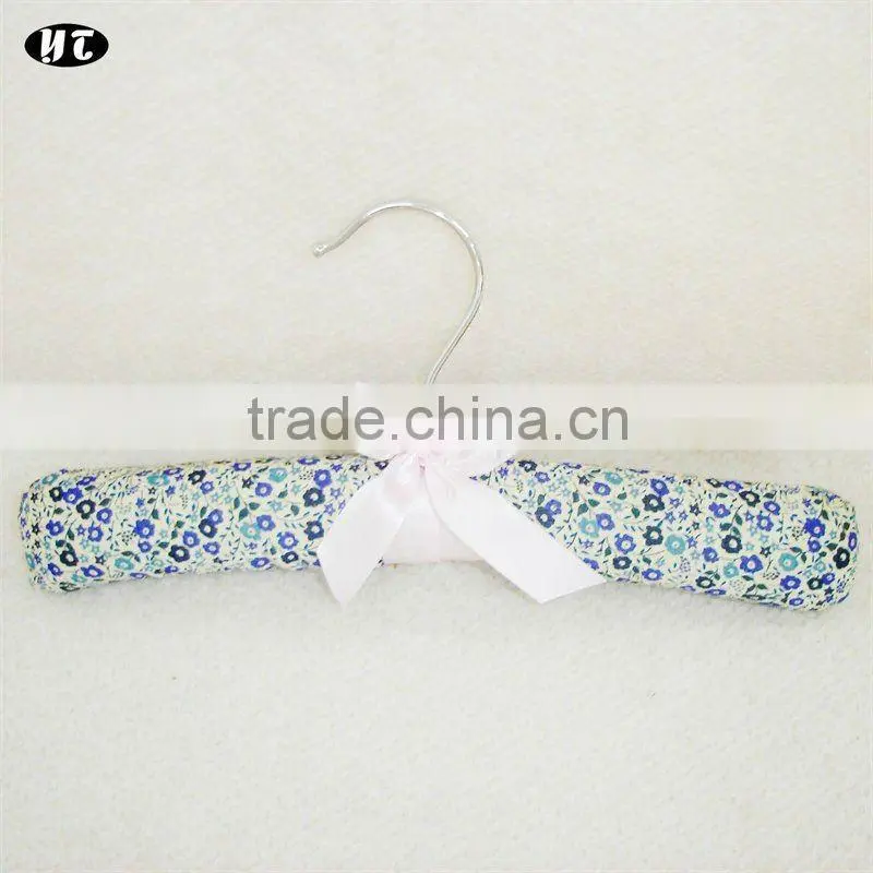 JN276display satin padded hanger for clothes dress coats skirts
