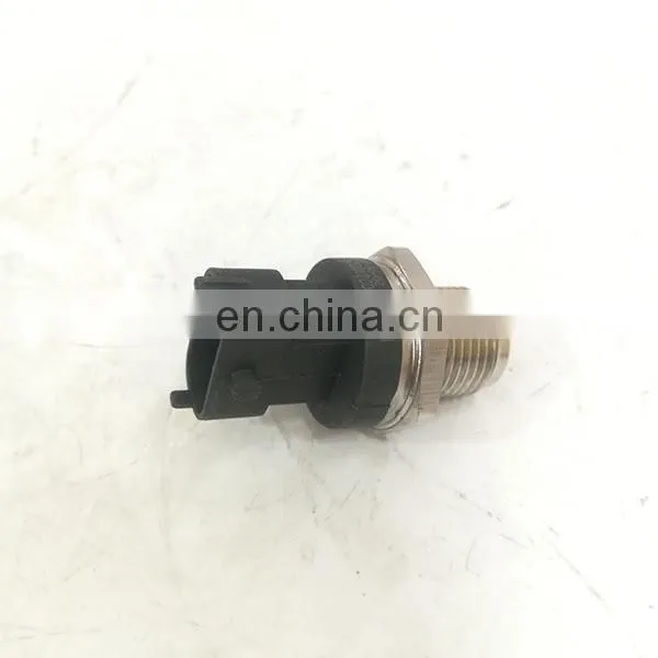 3974092 Engine Parts Pressure Sensor 3974092 diesel engine truck parts