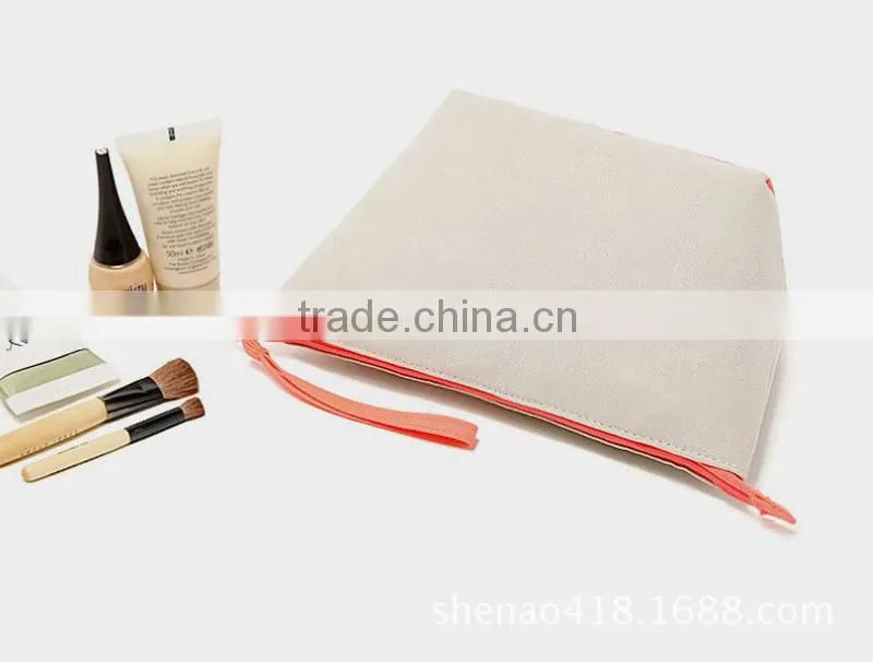 Customized polyester national flavor makeup bag big beauty products overnight bag