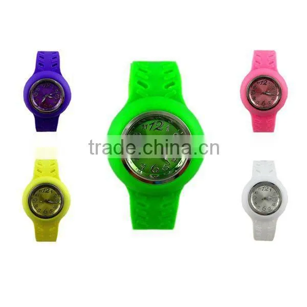 New Popular Design Peach Red Silicone Quartz Movt Ladies Watch