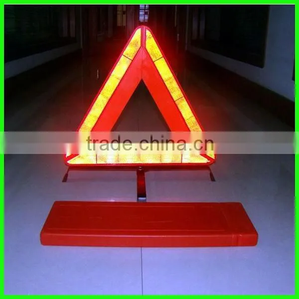reflecting small size warning triangle for emergency